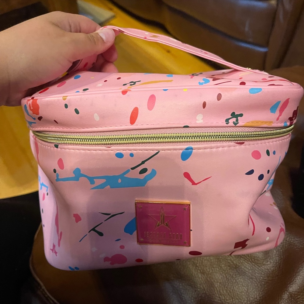 Jeffree Star makeup case
